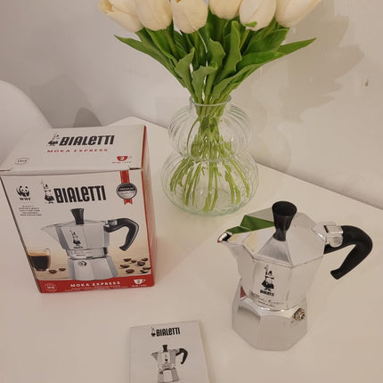 Bialetti Moka Express - Caffettiera Originale In Alluminio, Made In Italy Dal 1933 | Espresso Tradizionale | Da 1/2 Tazza A 12 Tazze