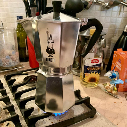 Bialetti Moka Express - Caffettiera Originale In Alluminio, Made In Italy Dal 1933 | Espresso Tradizionale | Da 1/2 Tazza A 12 Tazze