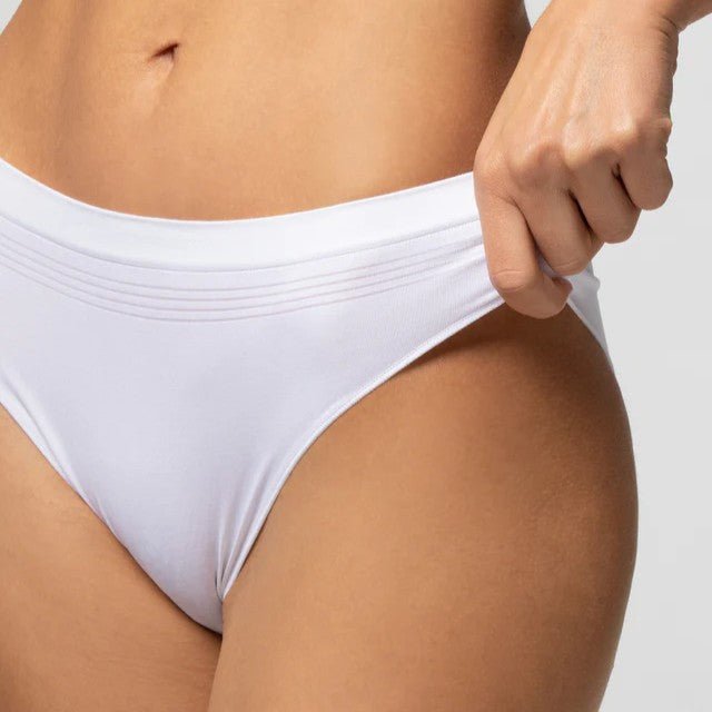 Pompea Slip Donna Seamless: Comfort Invisibile per Ogni Giorno - Tutto Tutto Meno Meno