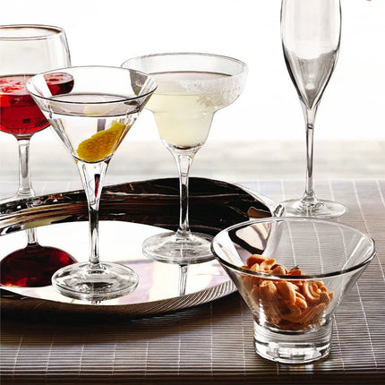 Bormioli Rocco Collezione Ypsilon: L'Eleganza del Vetro per i Tuoi Cocktail e Dopo Cena - Tutto Tutto Meno Meno