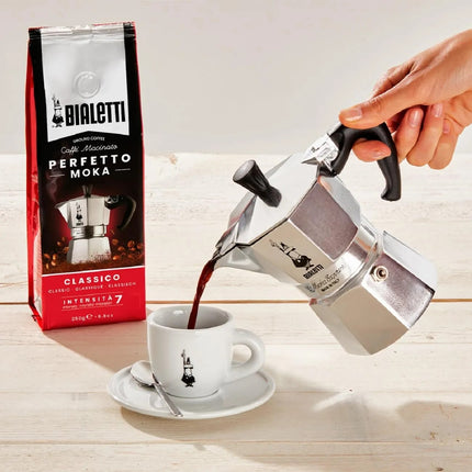 Bialetti Moka Express - Caffettiera Originale In Alluminio, Made In Italy Dal 1933 | Espresso Tradizionale | Da 1/2 Tazza A 12 Tazze