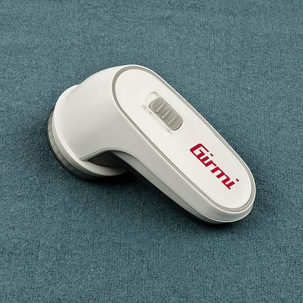 Girmi ST11 Levapelucchi, 3 Lame Inox, 2 Velocità, 3 Regolazioni altezza taglio, Dispositivo di sicurezza, Contenitore pelucchi rimovibile, Spazzolino per la pulizia, Bianco Girmi