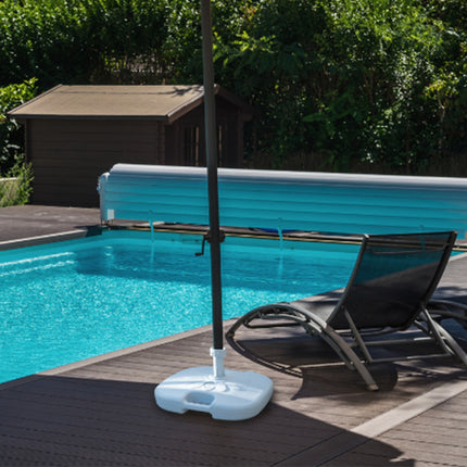 Base per Ombrellone da Spiaggia in Plastica 45x45x10h cm da Riempire con Acqua 20L Diametro Palo Regolabile da 33-48 mm Bianco Nuova Plastica Adriatica