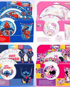 Set Pappa 5 Pezzi Microonde – Piatto, Ciotola, Bicchiere e Posate con Personaggi (Hello Kitty, Spiderman, Minnie, Stitch) EOL Distribuzione