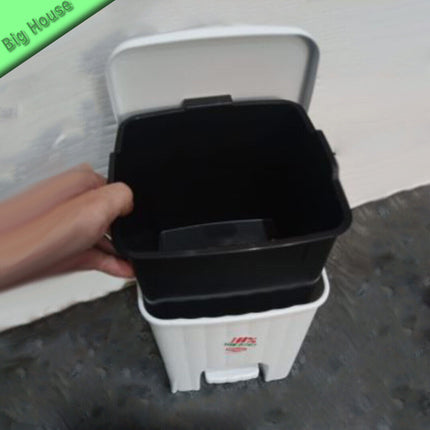Pattumiera Con Pedale In Plastica Pedalina Quadra 4,5L Antiribaltamento Da Bagno