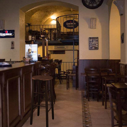 Sgabello Tondo in Legno Massello, Piede Dritto, Struttura Stabile e Sicura - Dimensioni Altezza 80x32 cm Diametro Seduta - Noce, Artigianale, per Pub Bar Ristoranti Cucina Giaquinto
