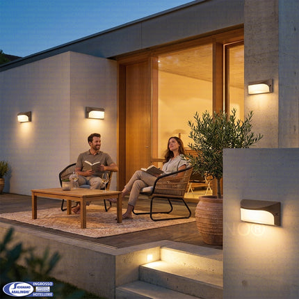 Applique da Esterno LED 10W, Alluminio Pressofuso, Diffusore Termoplastico Ghiaccio Satinato, 220x100mm, Modulo EASY CHANGE, Marrone Sovil