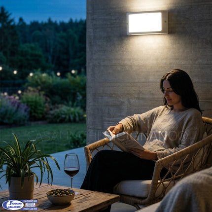 Applique LED da esterno 10W IP65 in Alluminio Pressofuso Bianco Sovil