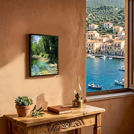 Sicignano | Quadro Decorativo Naturale 30x40 cm con Stampa Cascate Capelli di Venere, Cornice in Legno Noce Effetto Bombato, Poster Paesaggio Pronto da Appendere per Casa, B&B, Hotel e Ufficio - REF.05