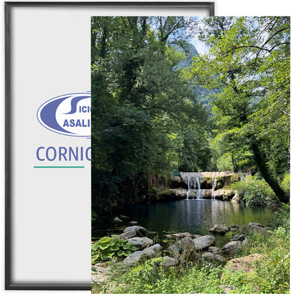 Sicignano Quadro Decorativo Naturale con Stampa Cascate Capelli di Venere, Cornice in Legno Noce Effetto Bombato, Poster Paesaggio Pronto da Appendere per Casa, B&B, Hotel e Ufficio - REF.08